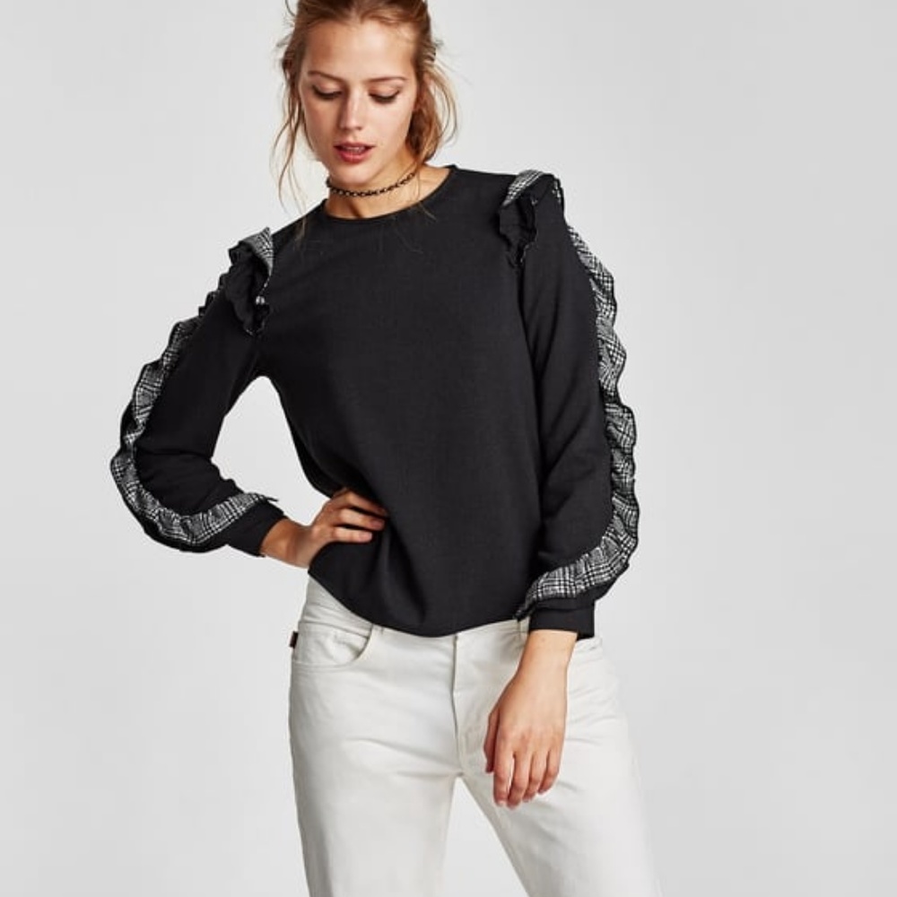 ZARA ruffled long sleeve top